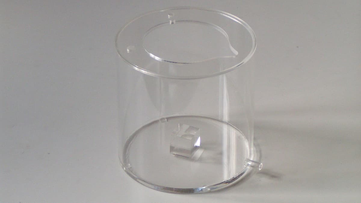 Real-world implementation of acrylic glass tubes in industrial setting